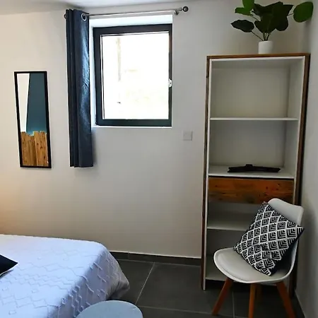 Rez De Jardin Moderne 4 8 Personnes Jardinet Appartamento *