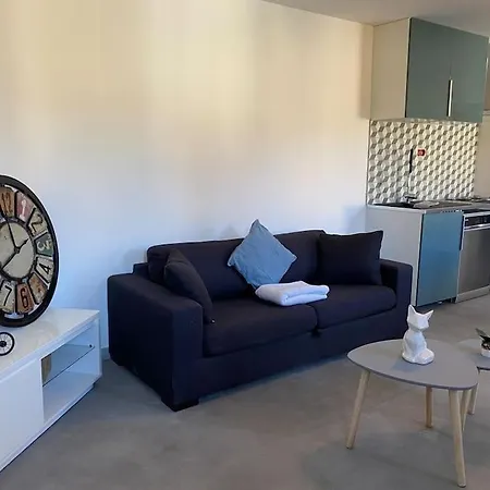 Rez De Jardin Moderne 4 8 Personnes Jardinet * Bagnols-sur-Ceze