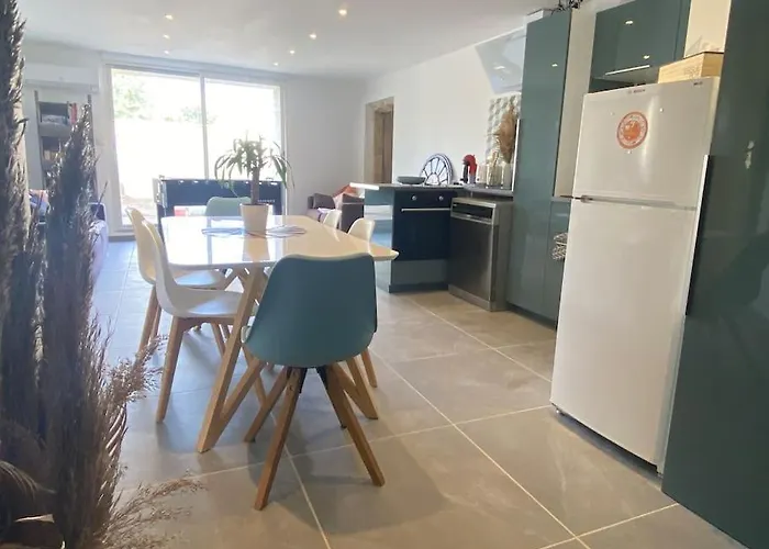 Διαμέρισμα Rez De Jardin Moderne 4 8 Personnes Jardinet Bagnols-sur-Cèze