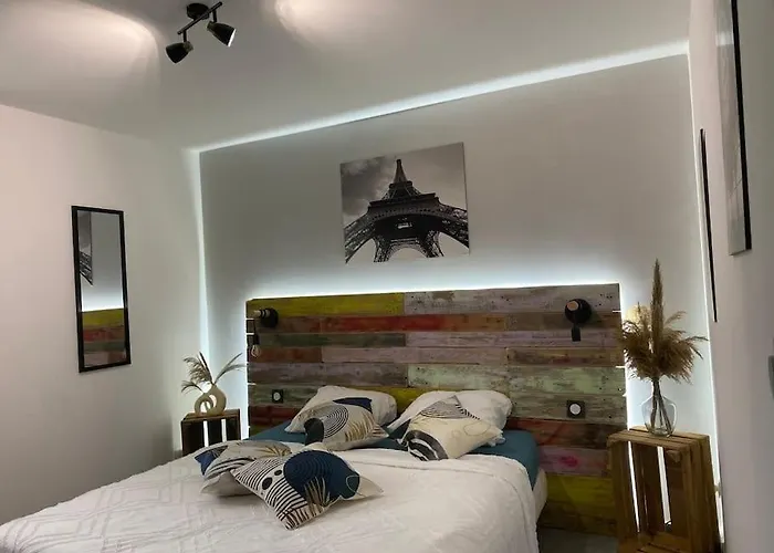 Rez De Jardin Moderne 4 8 Personnes Jardinet Bagnols-sur-Cèze