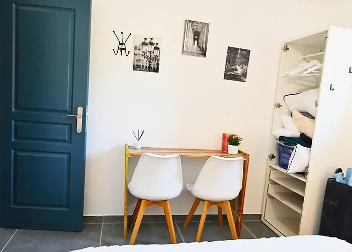 Rez De Jardin Moderne 4 8 Personnes Jardinet Bagnols-sur-Cèze
